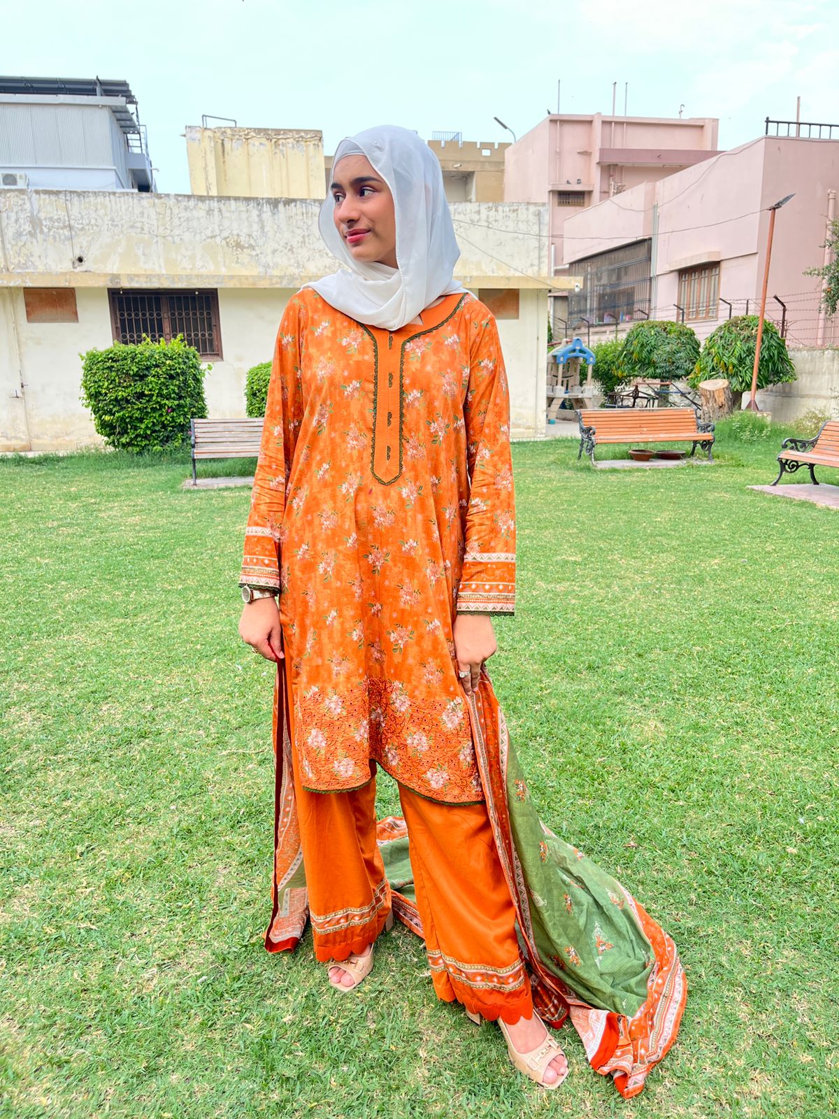 3-piece stitched suits